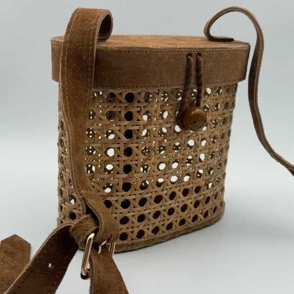 Cane Rattan And Suede Crossbody Bucket Bag - Picture 10 of 12